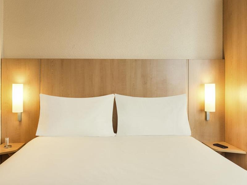 Ibis Budget - Porte De Баньоле Екстериор снимка