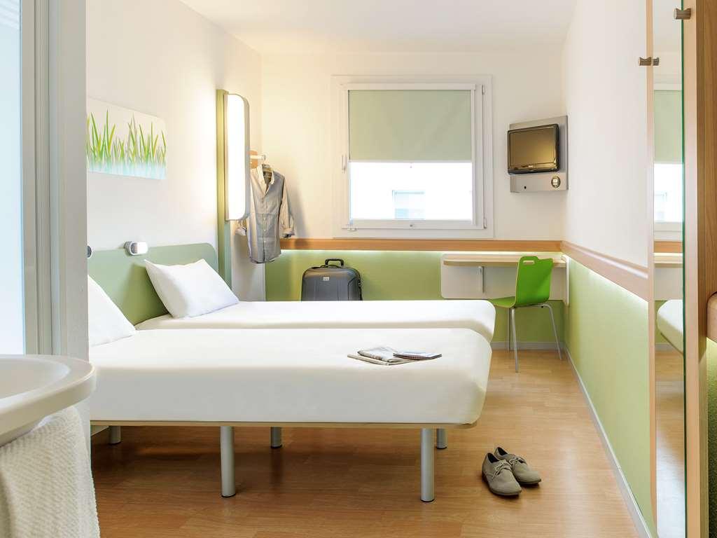 Ibis Budget - Porte De Баньоле Стая снимка